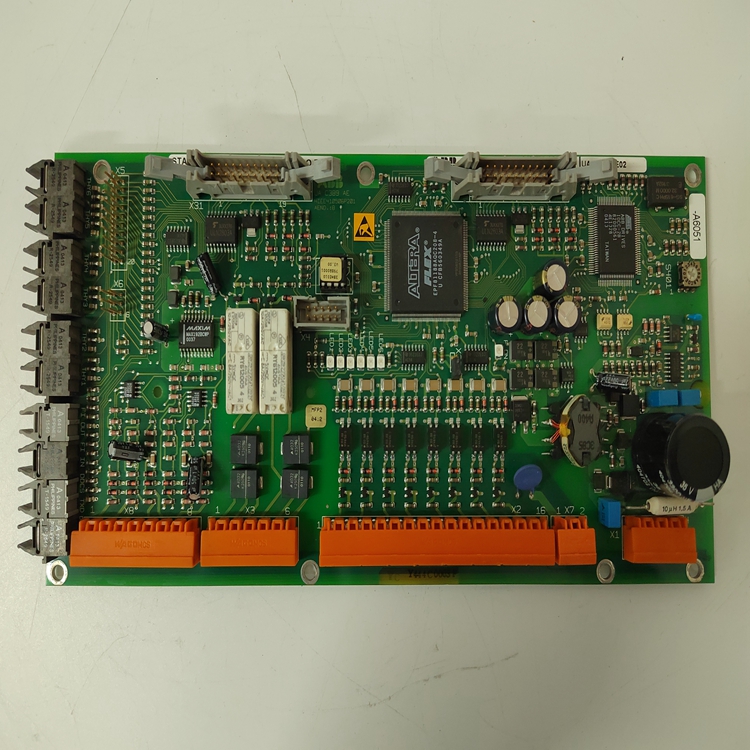 ABB	UAC383AE01 模塊
