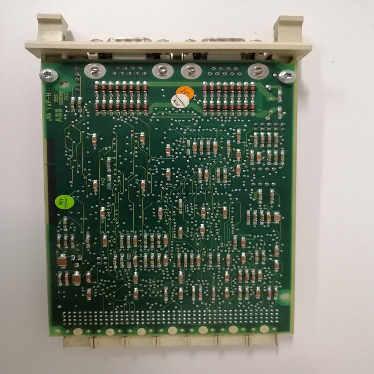 ABB  CI851 3BSE018116R1  控制器模塊